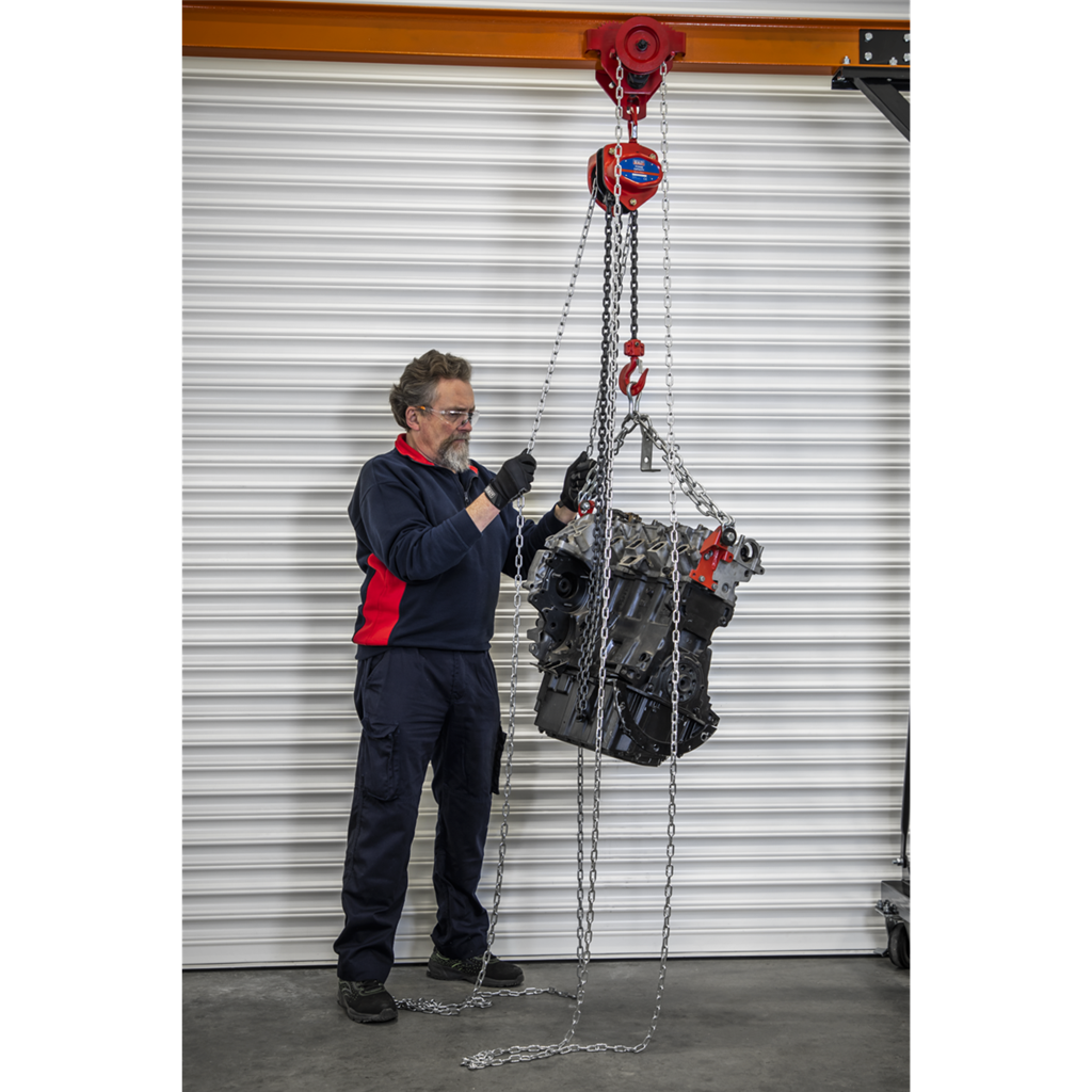 Portable Gantry Crane Adjustable 1 Tonne with Geared Trolley Combo