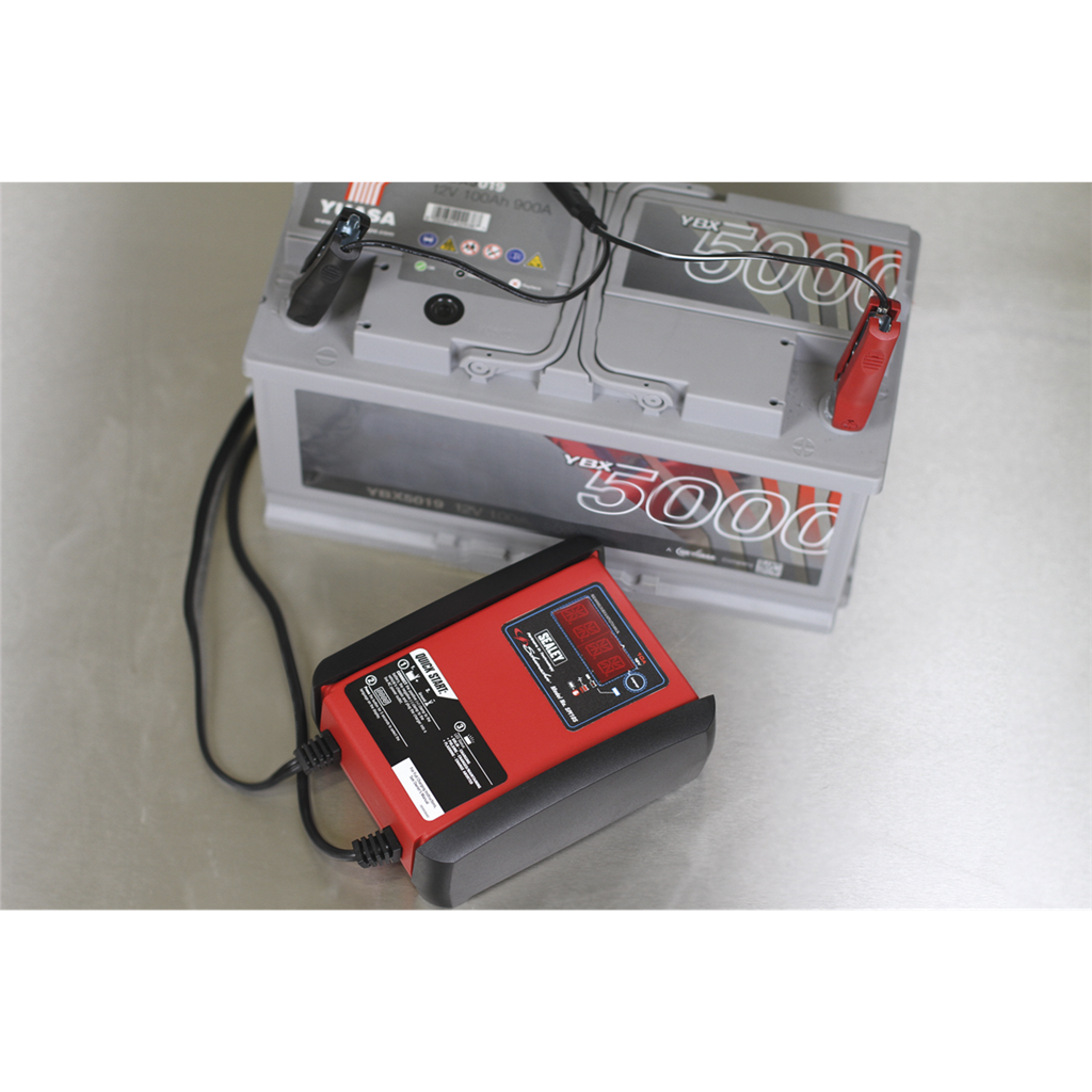 12V Intelligent Speed Charge Battery Charger/Maintainer 10A