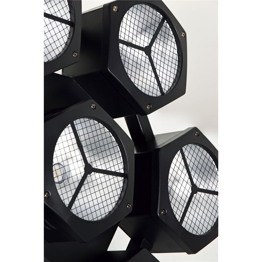 CosmoPAR: 7x40W COB LED RGBW PAR Light