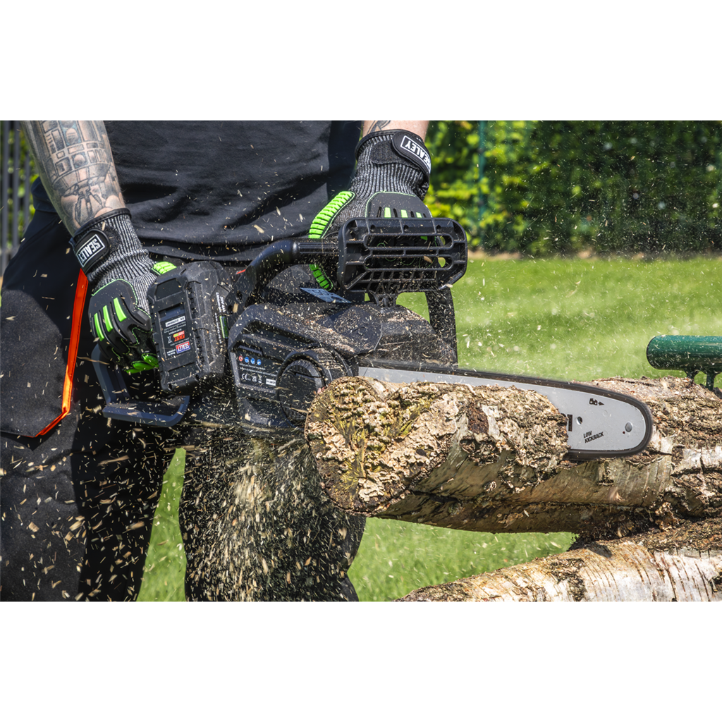 SV20 Series 35cm Cordless Chainsaw 40V - Body Only