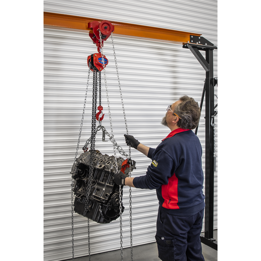 Portable Gantry Crane Adjustable 1 Tonne with Geared Trolley Combo