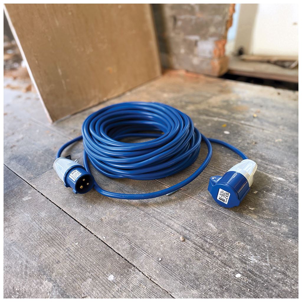 Defender Arctic Extension Lead Blue 2.5mm2 16A 25m - 230V