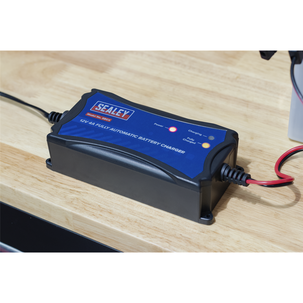 12V Fully Automatic Battery Maintainer/Charger 4A