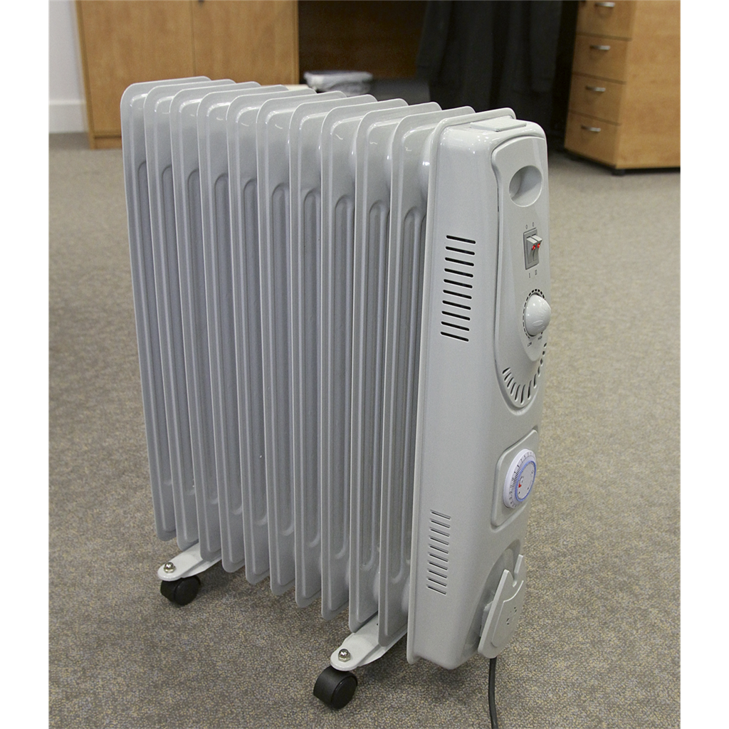 11-Element Oil Filled Radiator with Timer 2500W/230V