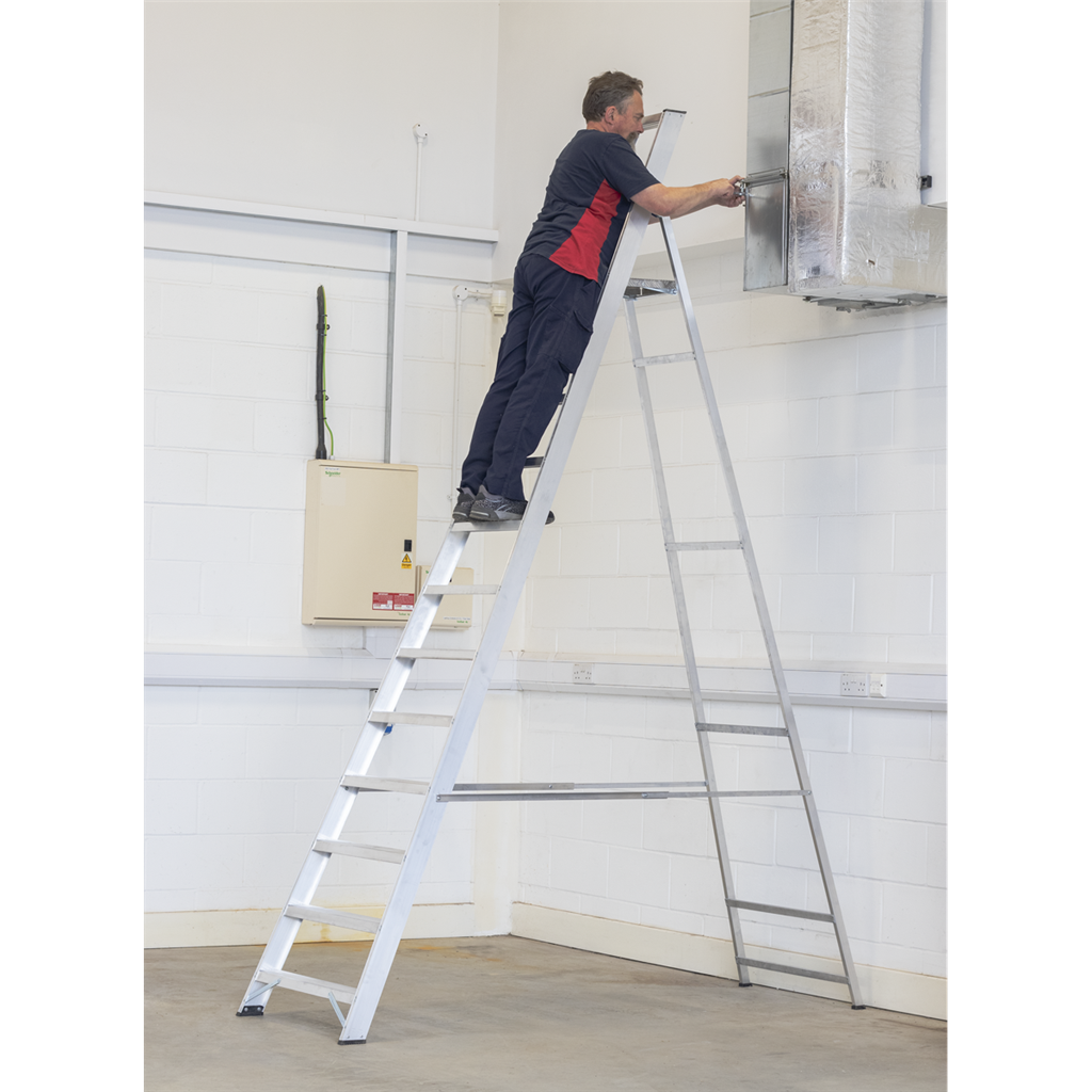 Industrial Step Ladder 12-Tread Aluminium - BS EN 131