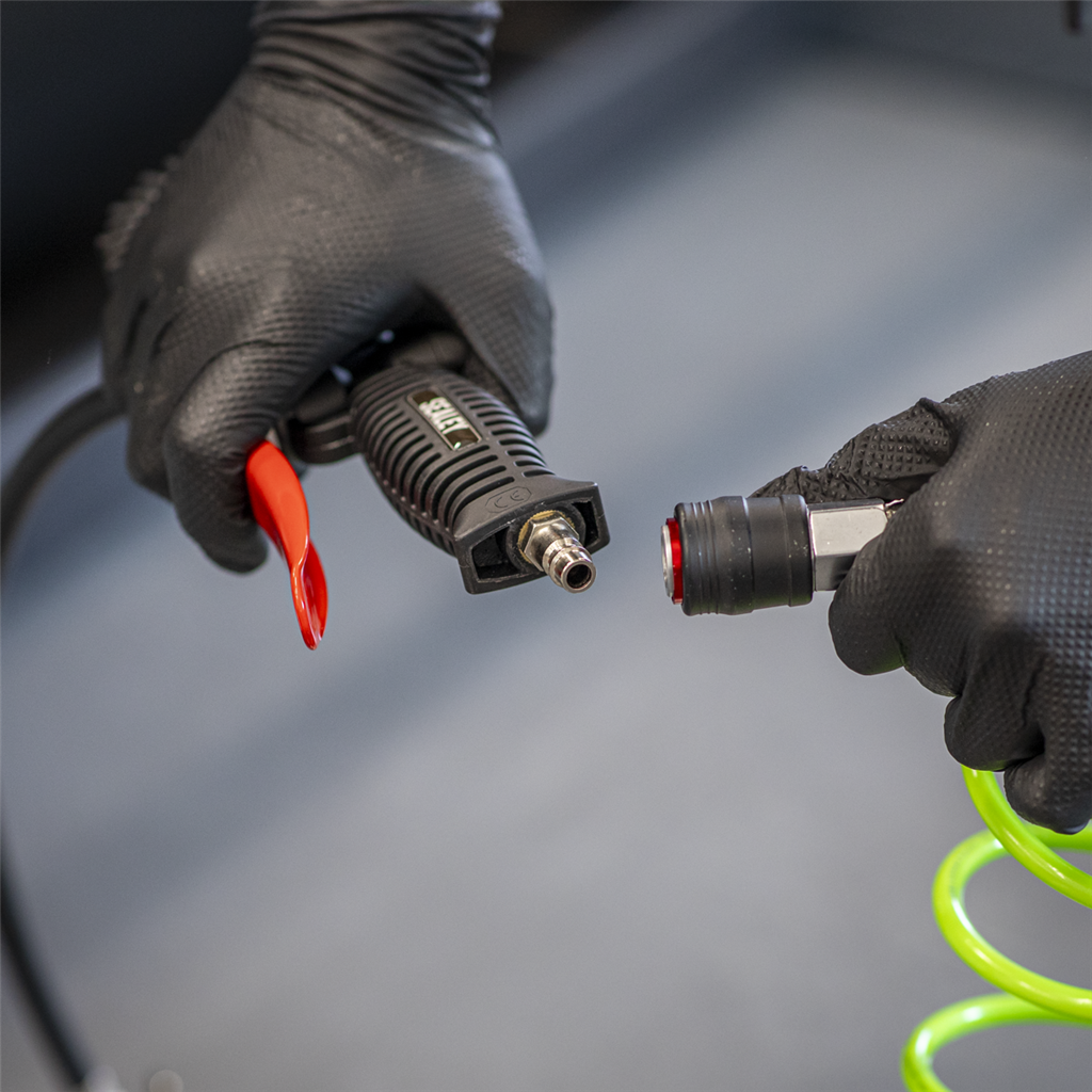 Tyre Inflator with Pressure Gauge and Clip-On Connector