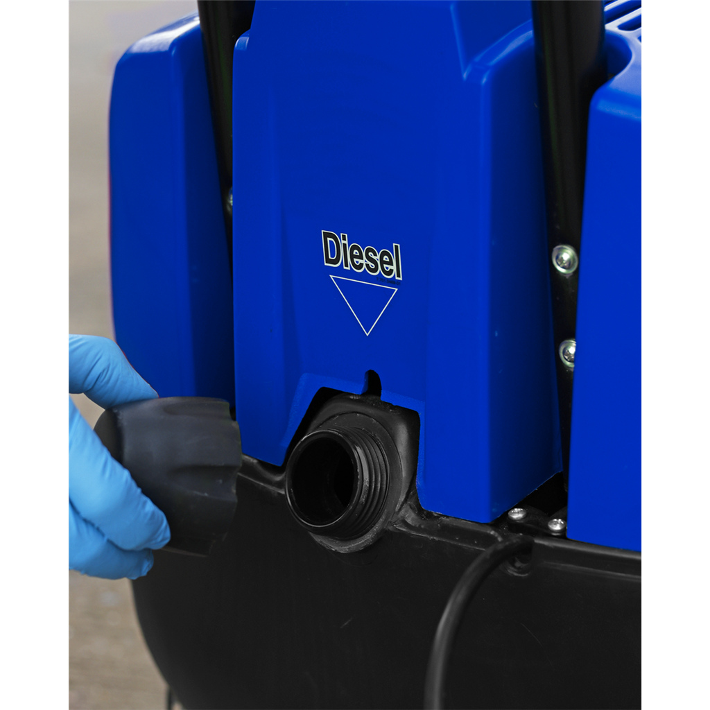 Hot Water Pressure Washer 135bar 230V