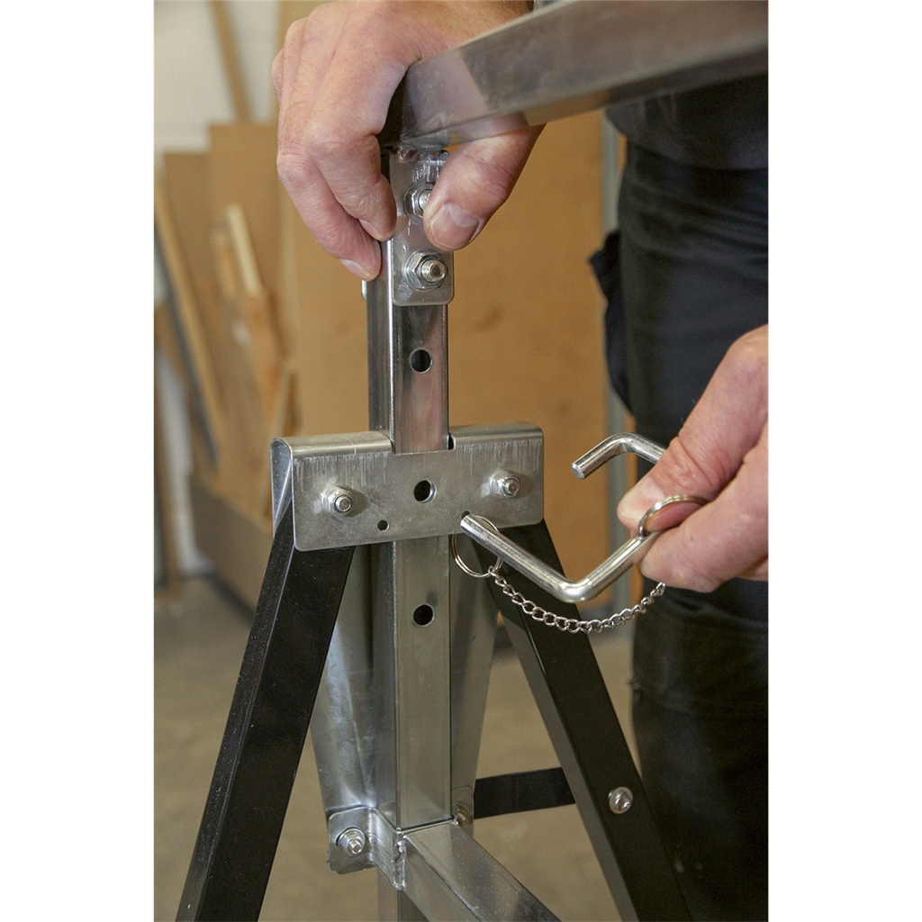 Fold Down Telescopic Trestle 200kg Capacity