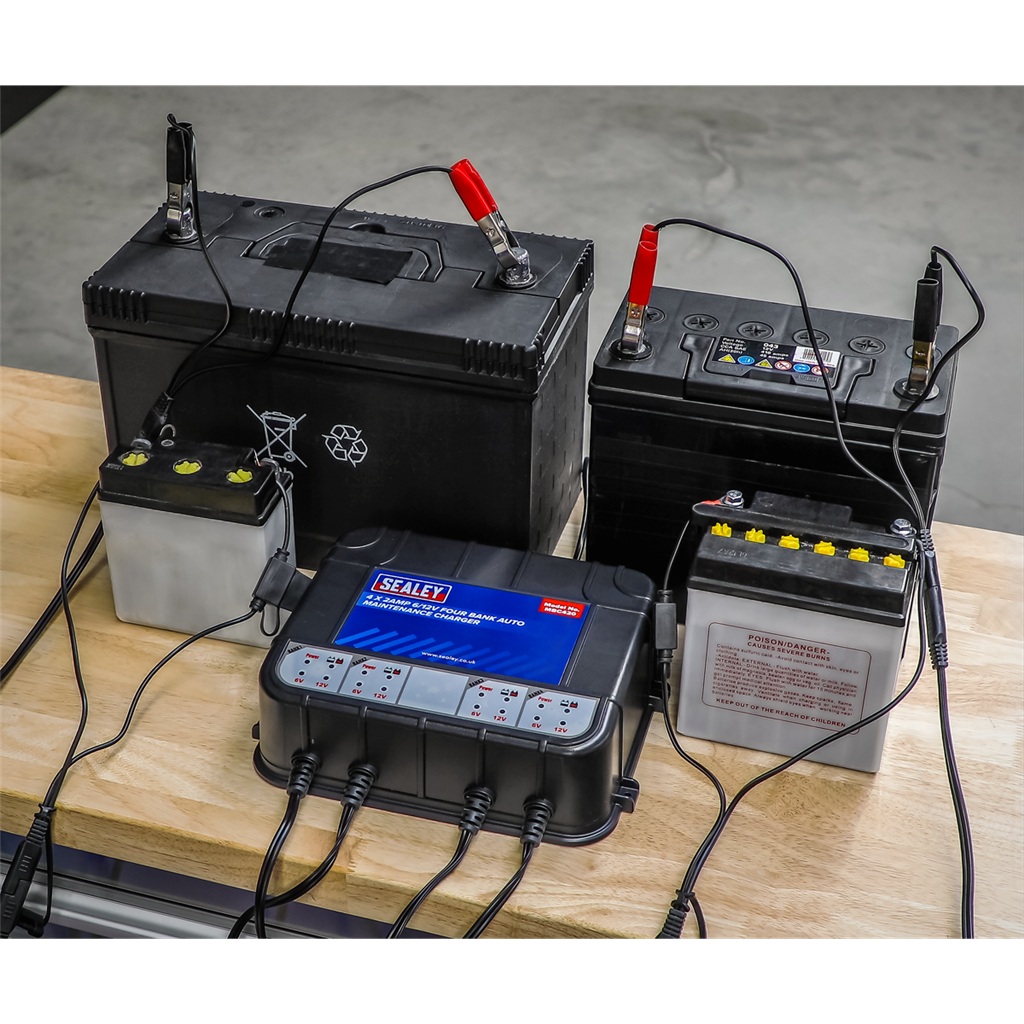 Four Bank 6/12V 8A (4 x 2A) Auto Maintenance Charger