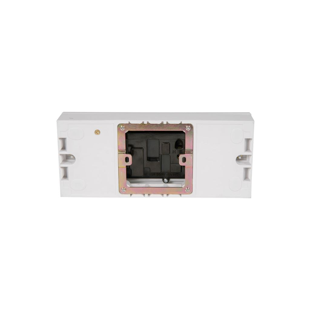 3 Gang Switched Fused Mains Socket - Switched/Fused Outlet, c/w Back box