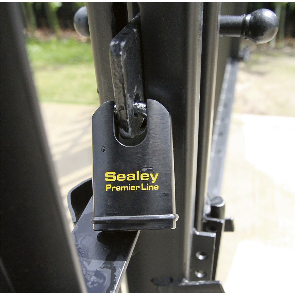 Steel Body Padlock Shrouded Shackle 61mm