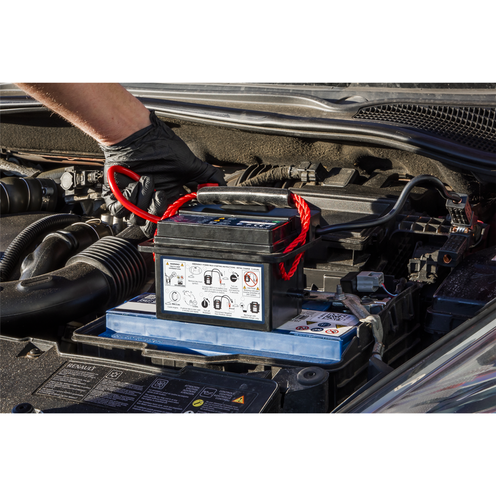 RoadStart&#174; Compact Jump Starter 12V 900A