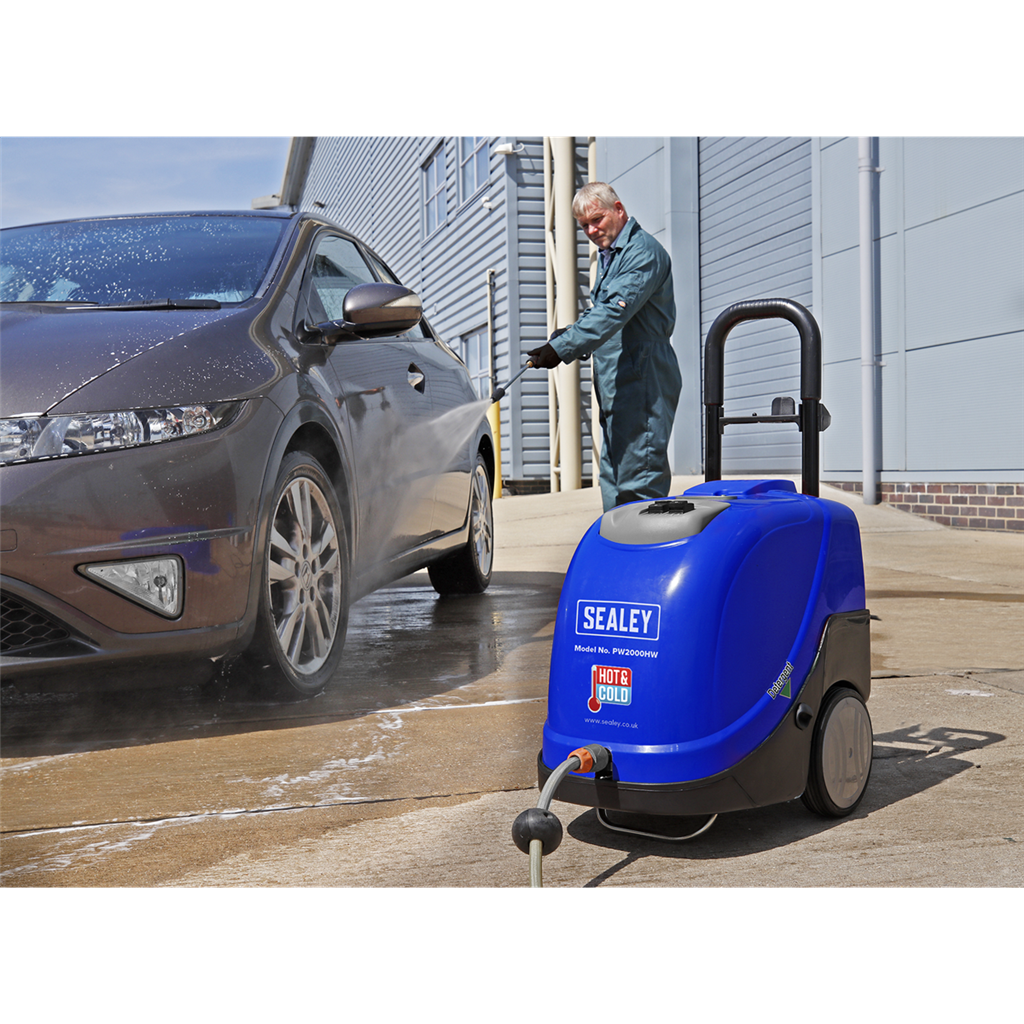 Hot Water Pressure Washer 135bar 230V
